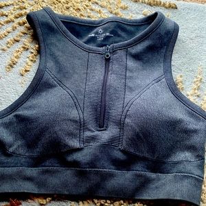 Off-line by Arie size large cardio sweat ‘most support ‘ active wear top w/ zip